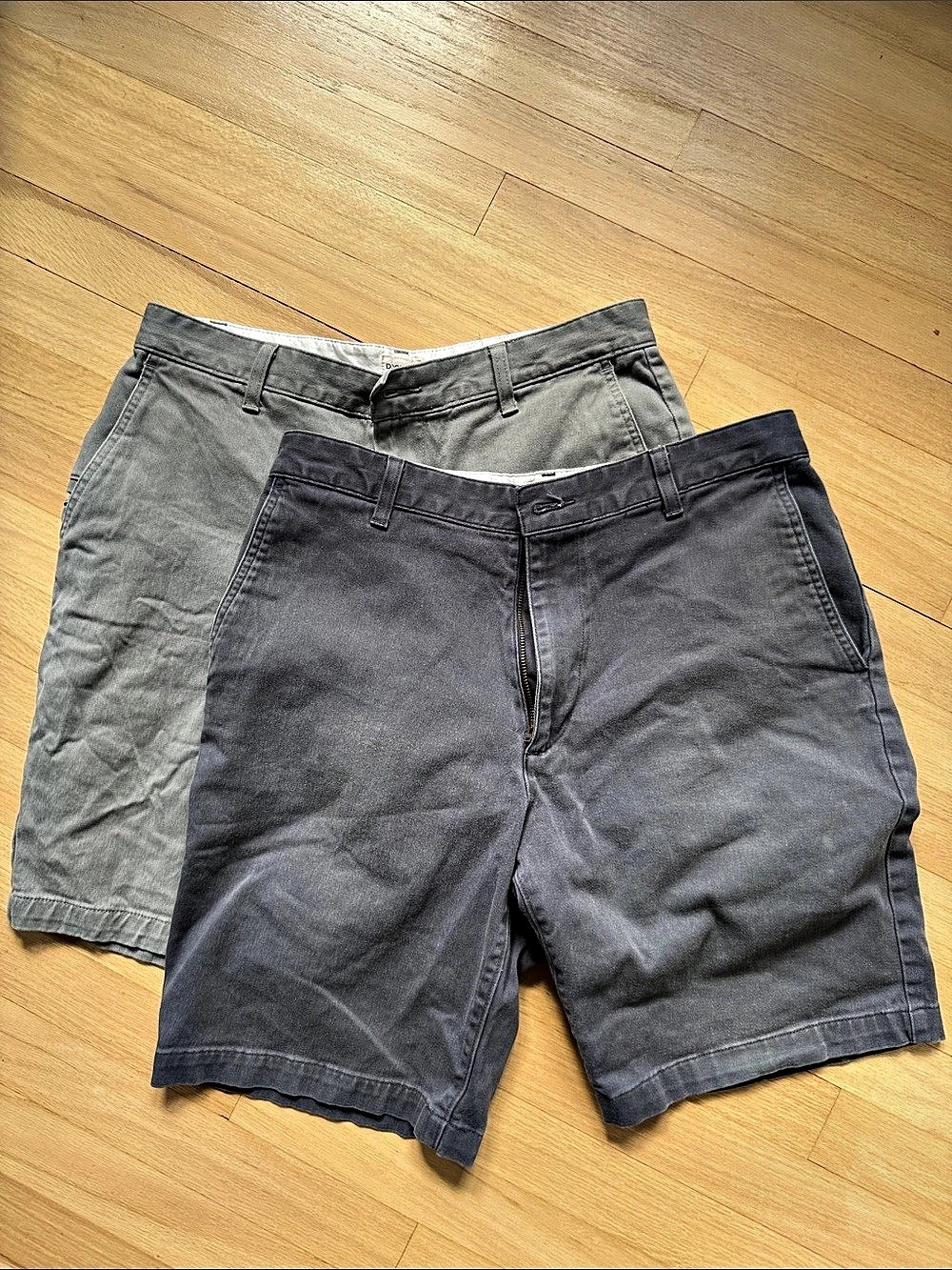 Dockers Men's Flat Front Shorts Gray Medium